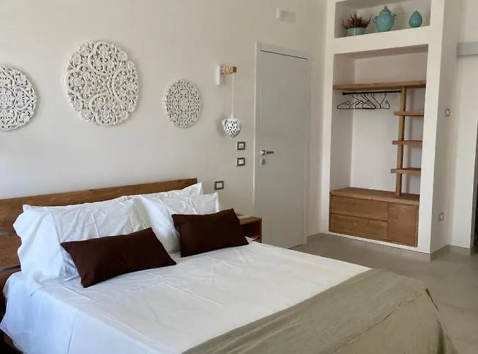 Al Tramonto 3* オートラント