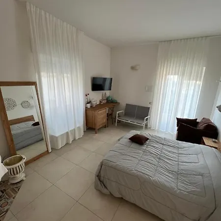 Al Tramonto ベッド・アンド・ブレックファスト 3*