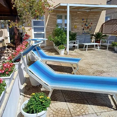 Al Tramonto 3* オートラント